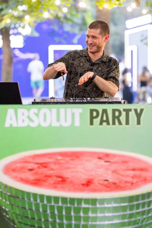 Born to Mix, Ready to Shine: The ABSOLUT Festival Experience 